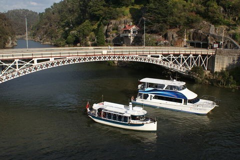 Cataract Gorge Cruise 11:30 Am - Darwin Holiday 1